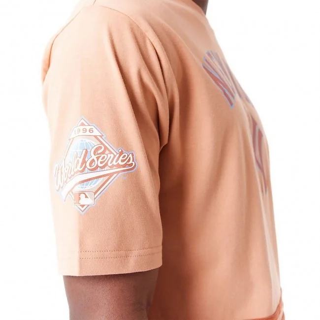 Camiseta New Era Naranja Hombre Camiseta New Era Naranja Hombre