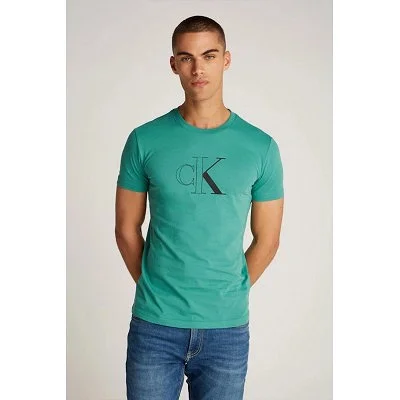 Camiseta Calvin Klein...