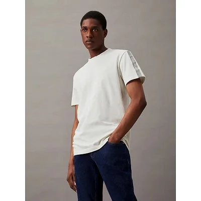 Camiseta Calvin Klein...