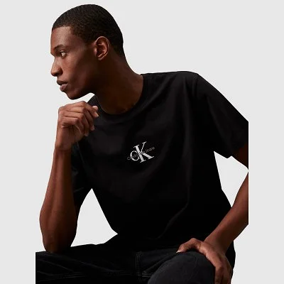 Camiseta Calvin Klein Negra...