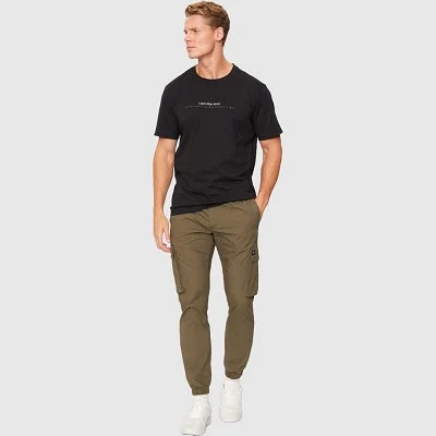 Camiseta Calvin Klein Negra... 2