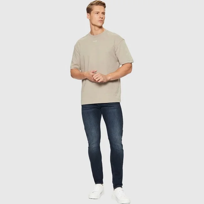 Pantalón Vaquero Calvin Klein Negro... Pantalón Vaquero Calvin Klein Negro...