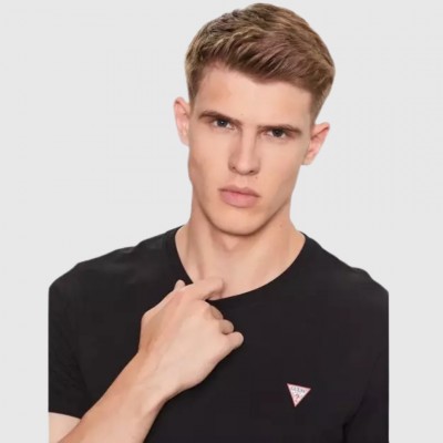 Camiseta Guess Negra Logo... 2