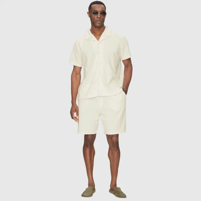 Pantalón corto Guess Crema Hombre Pantalón corto Guess Crema Hombre