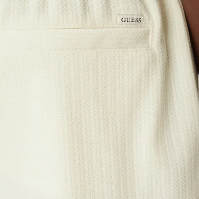 Pantalón corto Guess Crema Hombre Pantalón corto Guess Crema Hombre