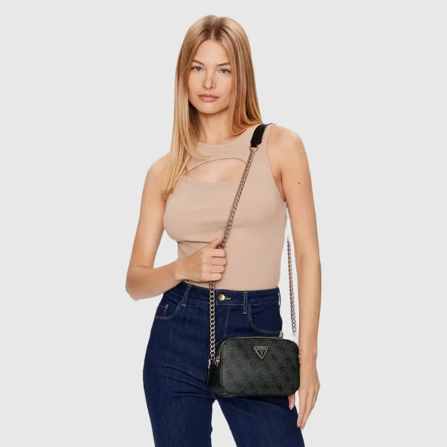 Bolso Guess Negro Estampado Logo...