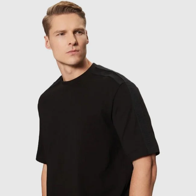 Camiseta Armani Exchange Negra Hombre
