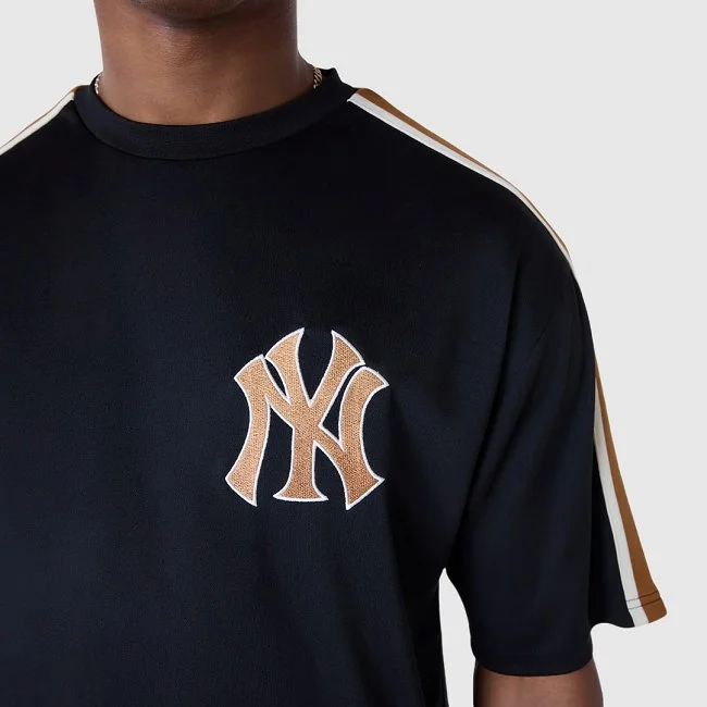 Camiseta New Era Negra Hombre Camiseta New Era Negra Hombre