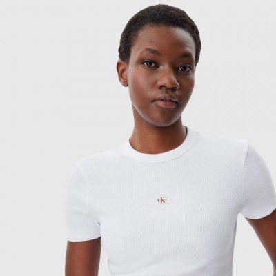 Camiseta Calvin Klein... 2