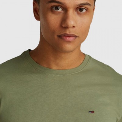 Camiseta Tommy Hilfiger... 2