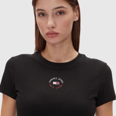 Camiseta Tommy Hilfiger... 2