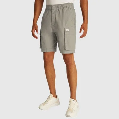 Pantalón Corto Calvin Klein...