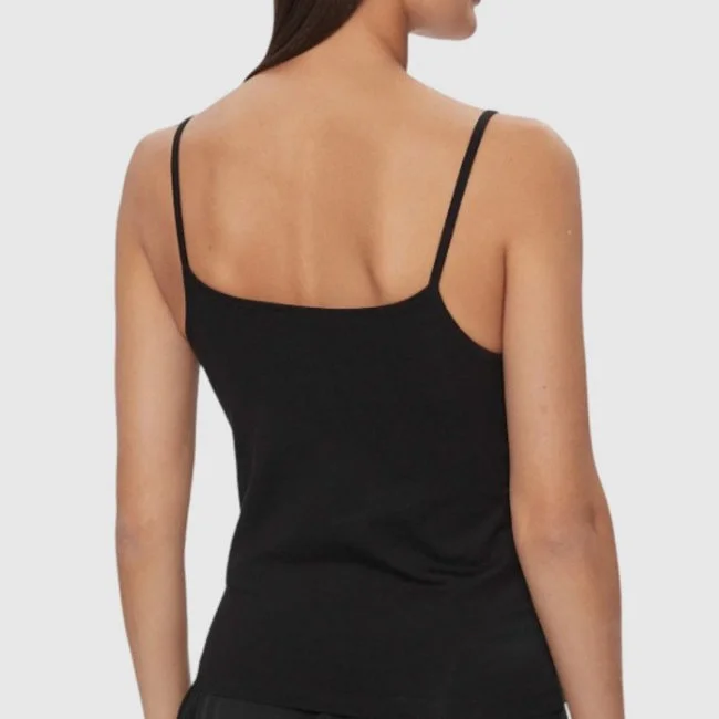 Camiseta Calvin Klein Negra Mujer