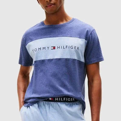 Camiseta Tommy Hilfiger...