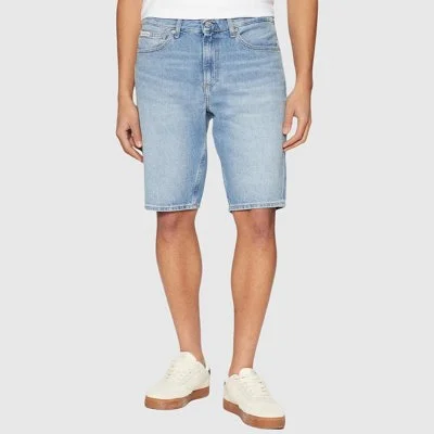 Pantalón Corto Vaquero...