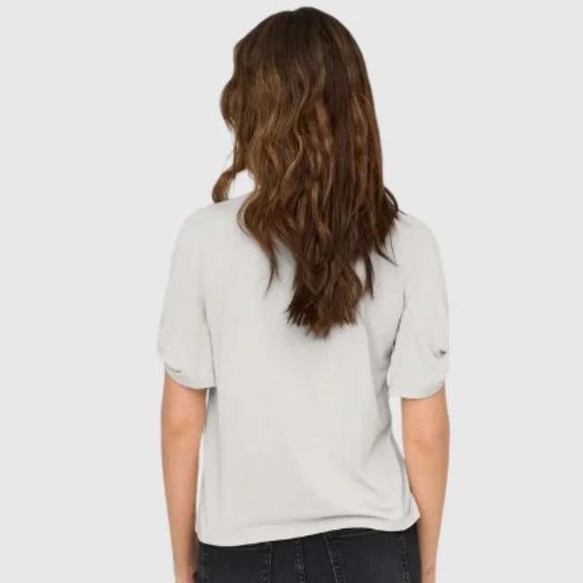 Camiseta ONLY Beige Mujer