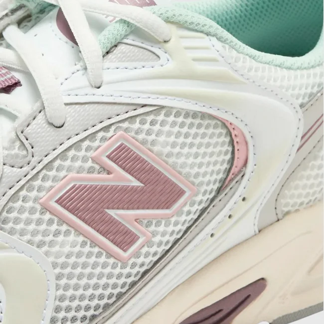 Zapatillas New Balance U530 Blancas...