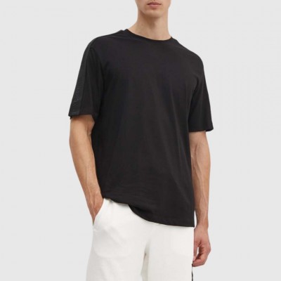 Camiseta Armani Exchange...