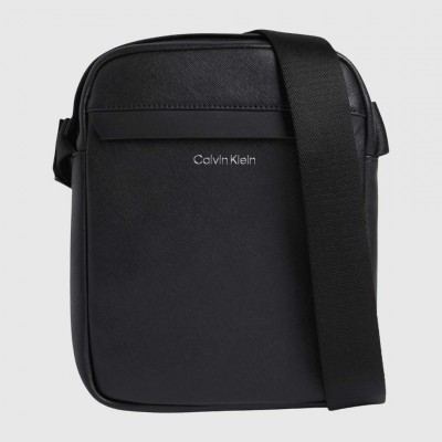 Bandolera Calvin Klein...