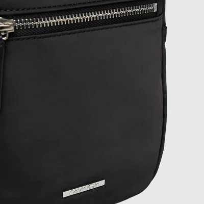 Bandolera Calvin Klein... 2