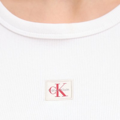 Camiseta Calvin Klein... 2
