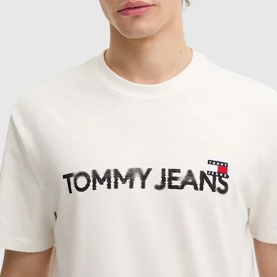 Camiseta Tommy Hilfiger... 2