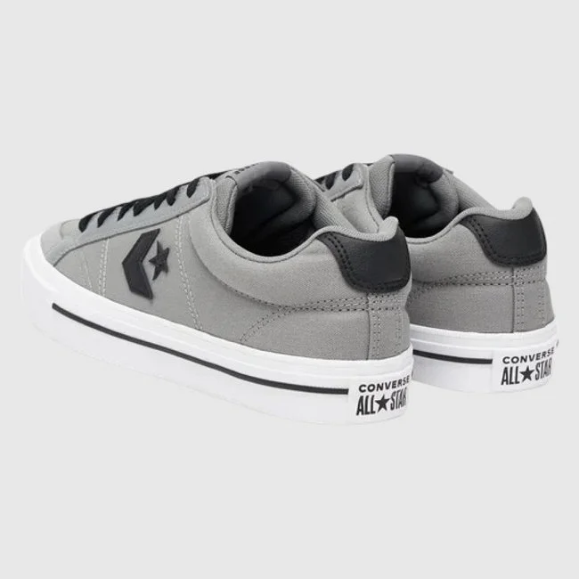 Zapatillas Converse Grises y Negras