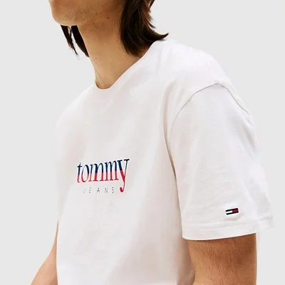 Camiseta Tommy Hilfiger... 2