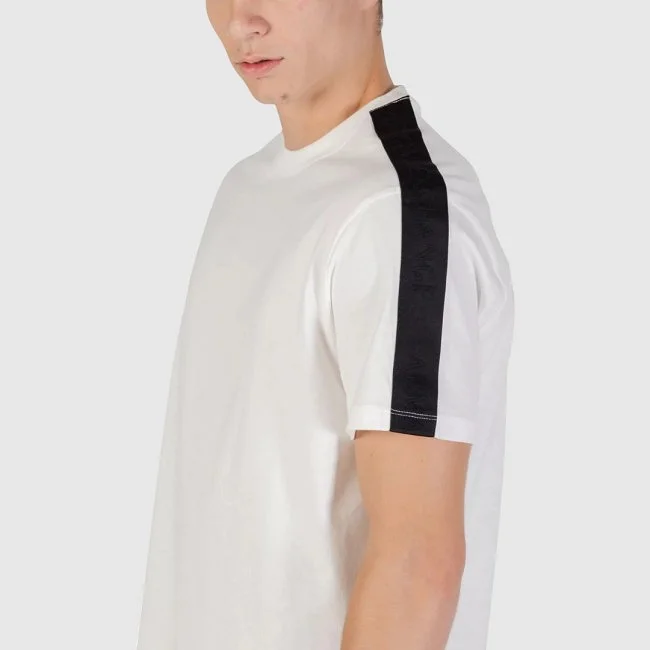 Camiseta Armani Exchange Blanca y...