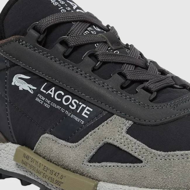 Zapatillas Lacoste Negras y Grises...