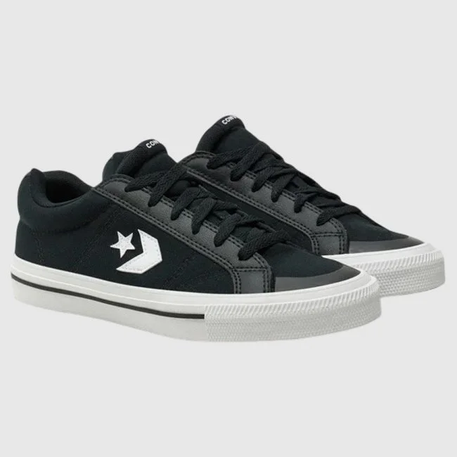 Zapatillas Converse Negras y Blancas