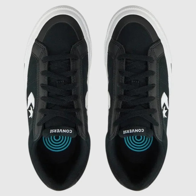 Zapatillas Converse Negras y Blancas