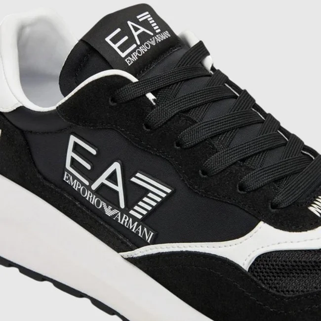 Zapatillas Armani Negras y Blancas...