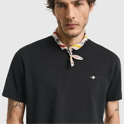 Camiseta GANT Negra Hombre 2