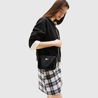 Bolso Tommy Hilfiger Negro... 2