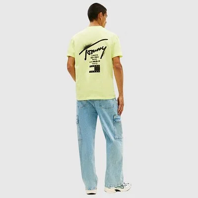 Camiseta Tommy Hilfiger... 2