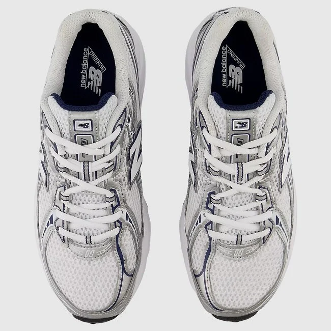 Zapatillas New Balance Blancas y Grises