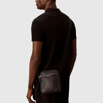 Bandolera Calvin Klein... 2
