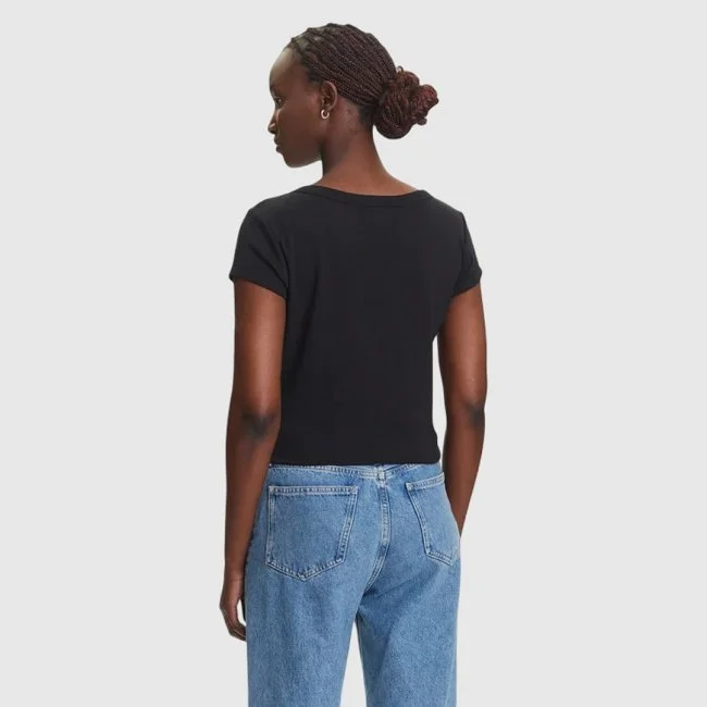 Camiseta Calvin Klein Negra Mujer