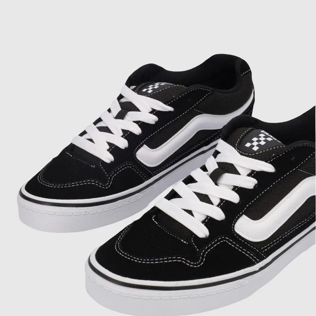 Zapatillas Vans Negras y Blancas Hombre