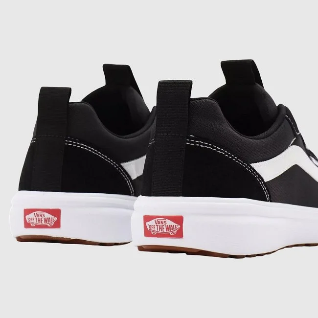 Zapatillas Vans Negras y Blancas Hombre