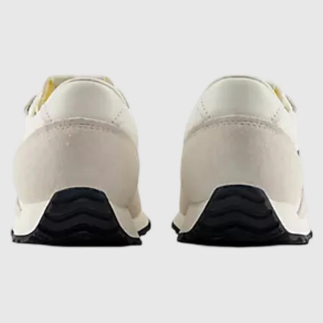 Zapatillas New Balance Beiges Hombre