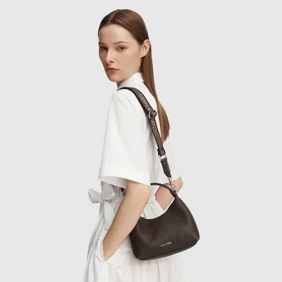 Bolso Calvin Klein Marrón... 2