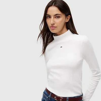 Camiseta Tommy Hilfiger... 2