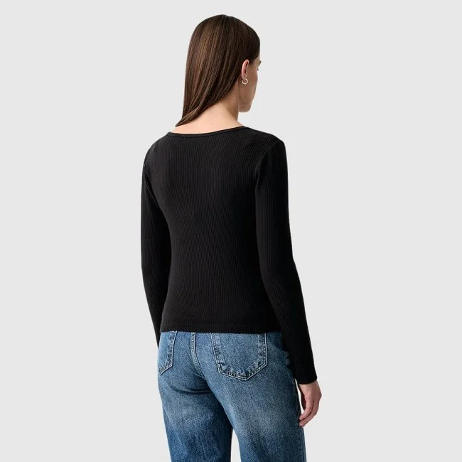 Camiseta Levi's Negra Mujer