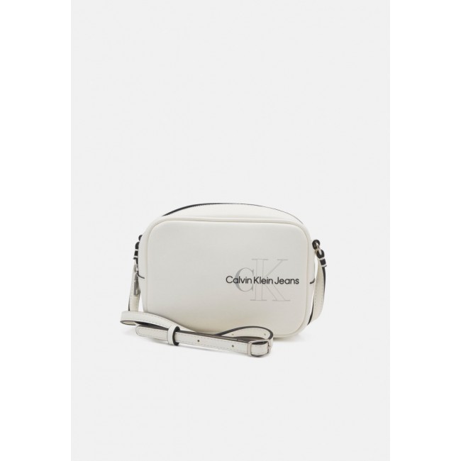 Bolso Calvin Klein Sculped K60K609312 02X