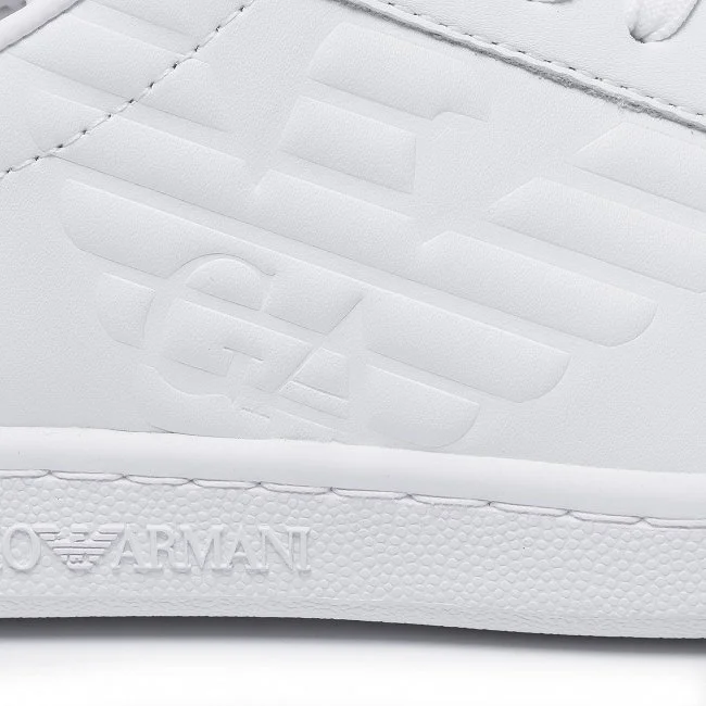 Zapatillas Armani Blancas y Plateadas...