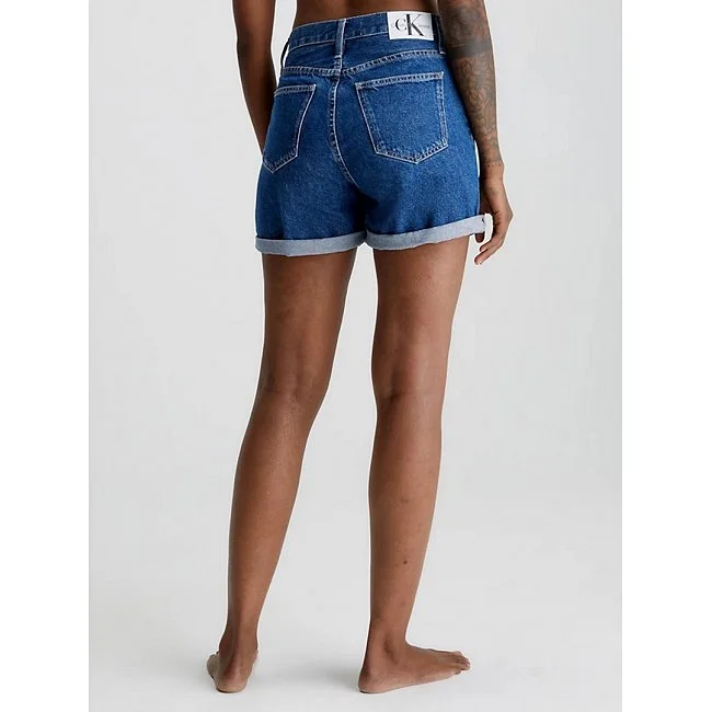 Pantalón Corto Vaquero Calvin Klein... Pantalón Corto Vaquero Calvin Klein...