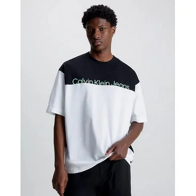 Camiseta Calvin Klein...