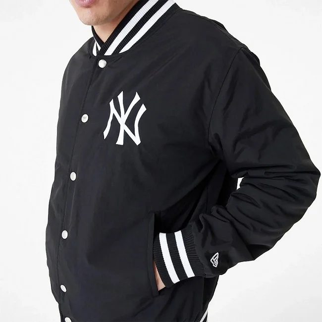 Chaqueta New Era Negra Hombre